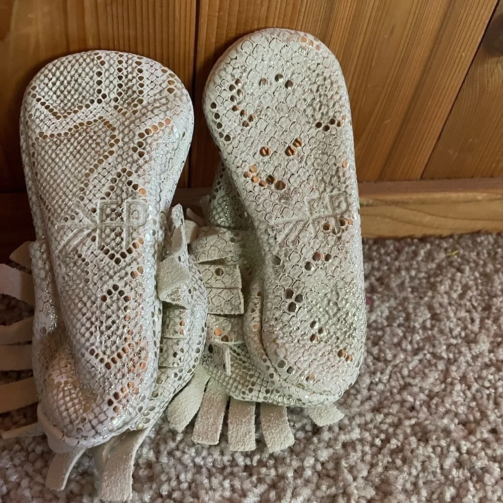 Brand new! Freshly Picked leather mocs moccasins